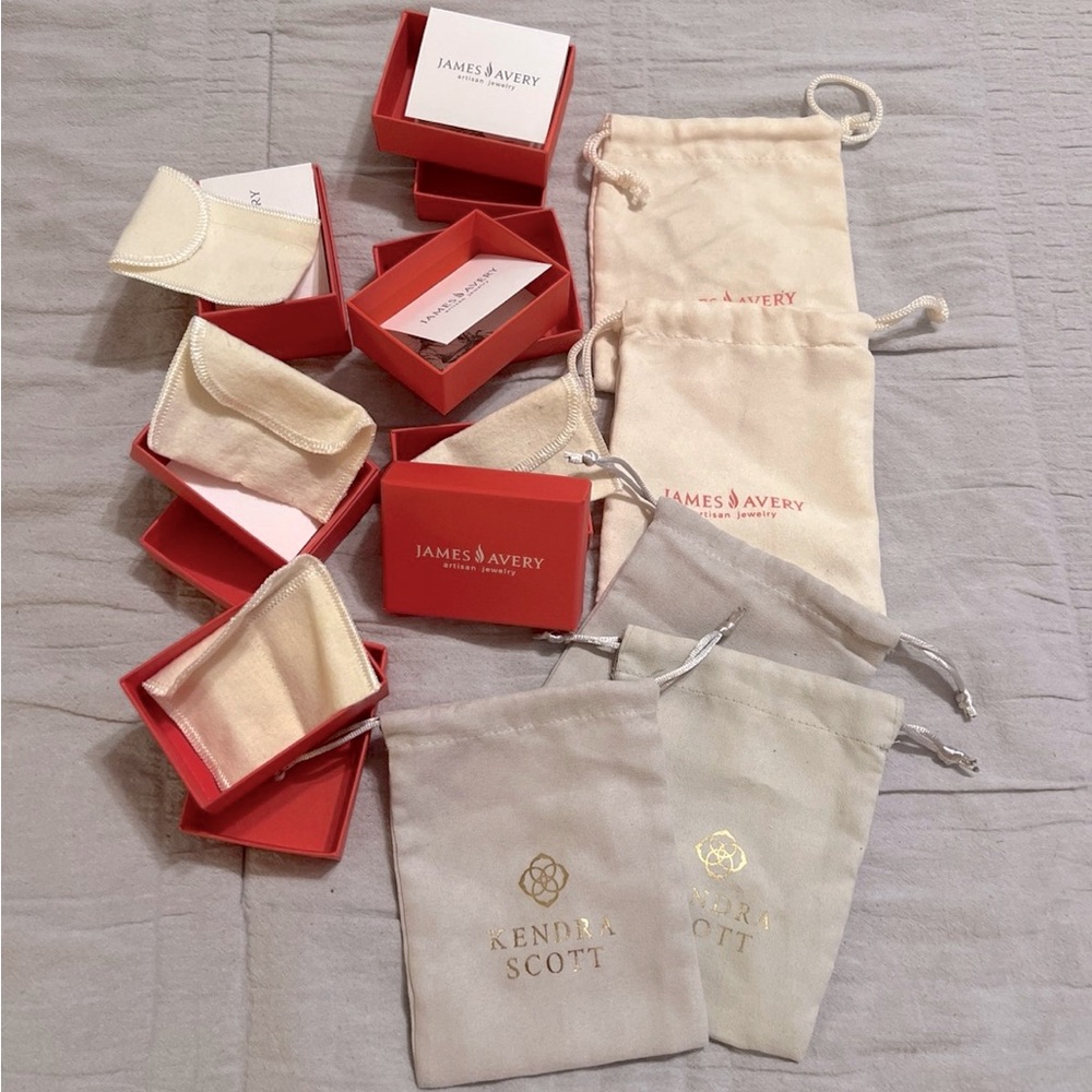 Kendra Scott/James Avery packaging
